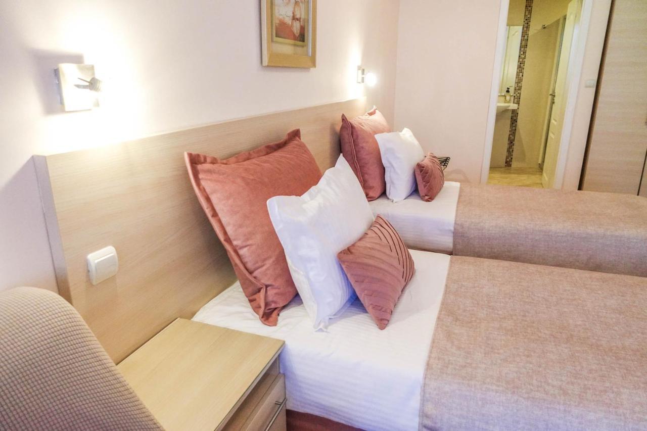 Hotel Acropolis Varna ภายนอก รูปภาพ