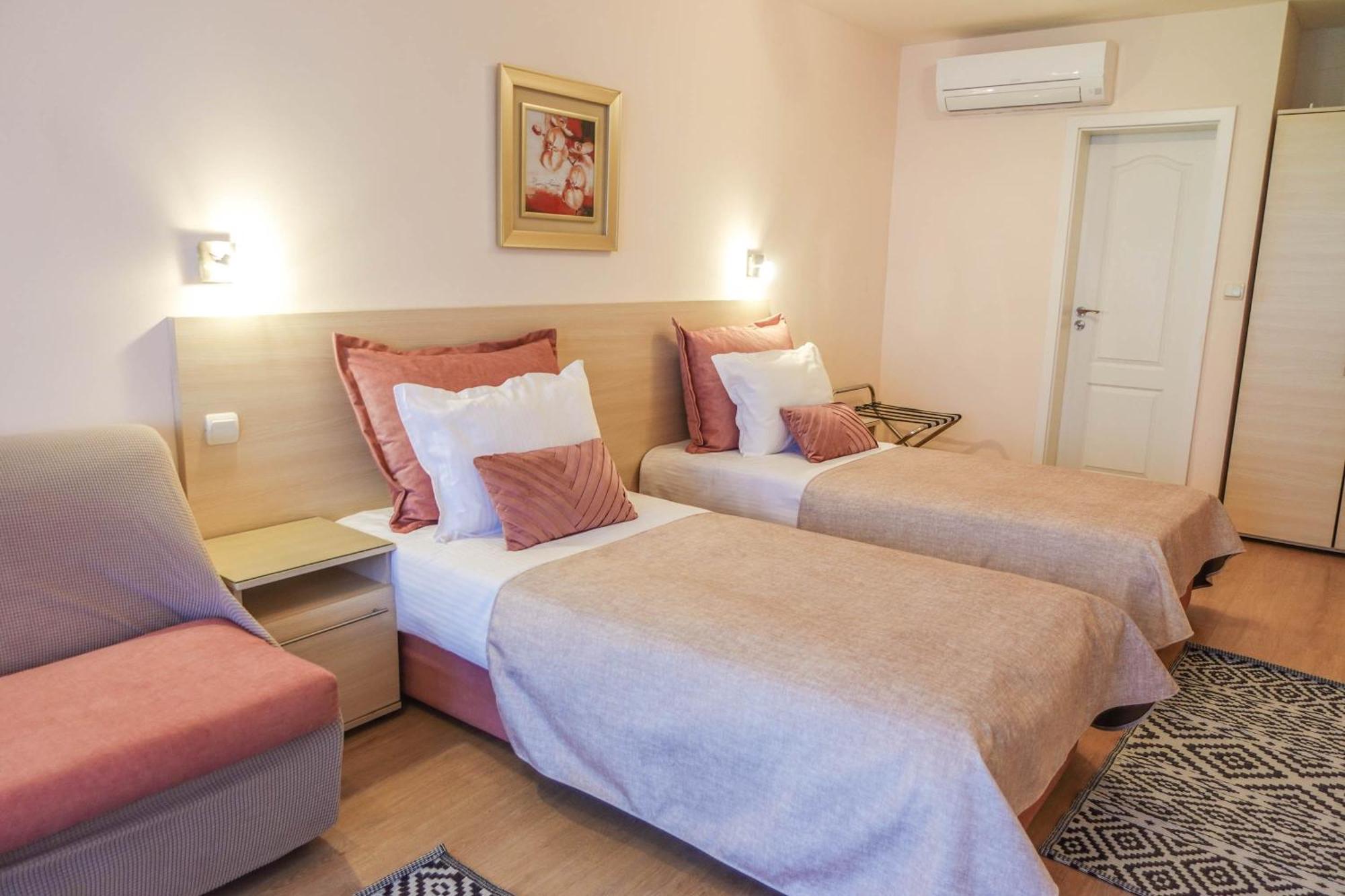 Hotel Acropolis Varna ภายนอก รูปภาพ