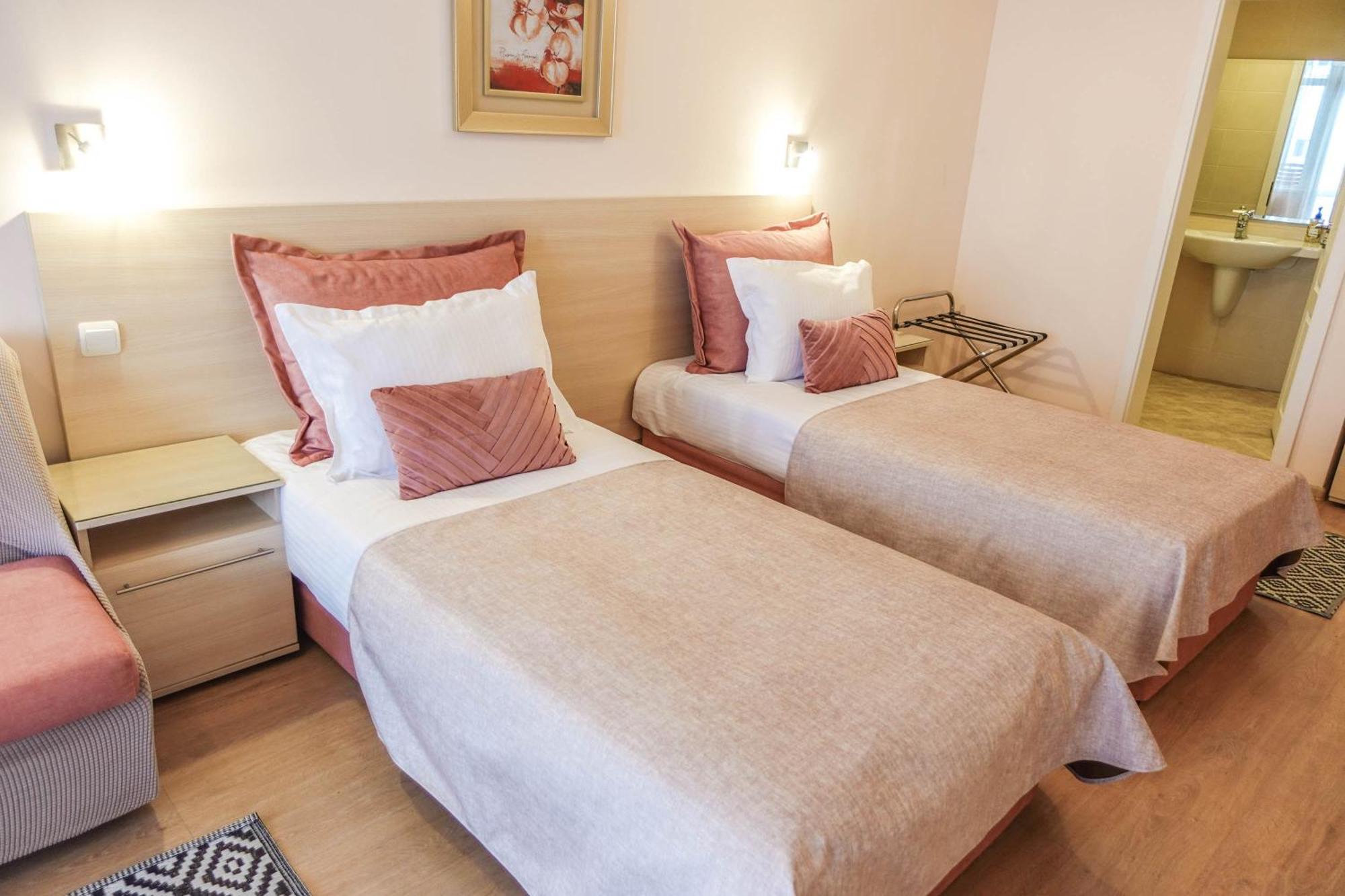 Hotel Acropolis Varna ภายนอก รูปภาพ